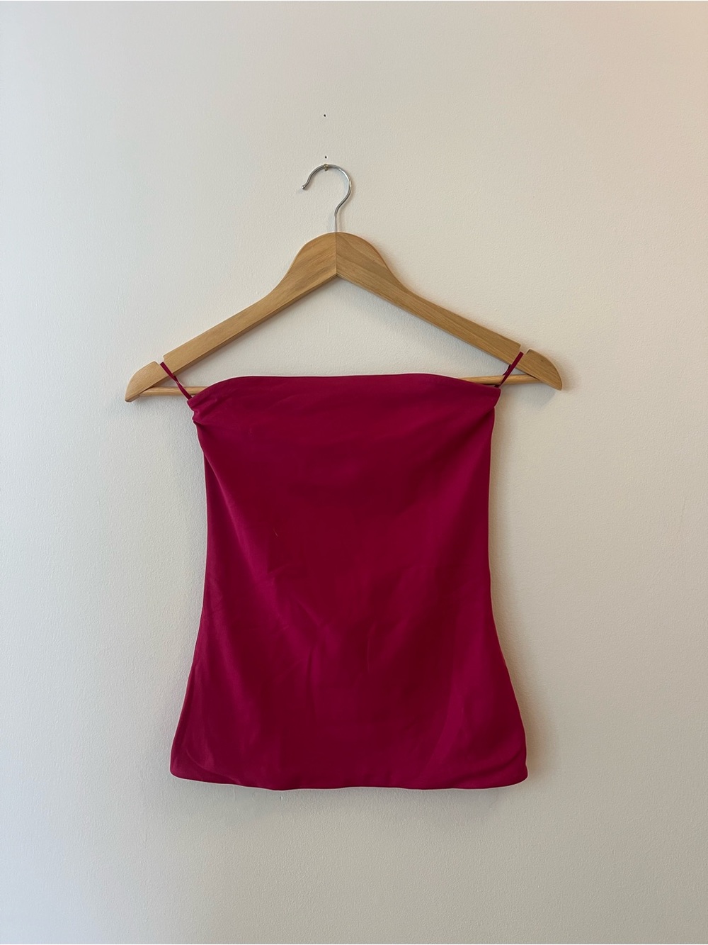 Aritzia Contour Appeal Tube Top in Magenta